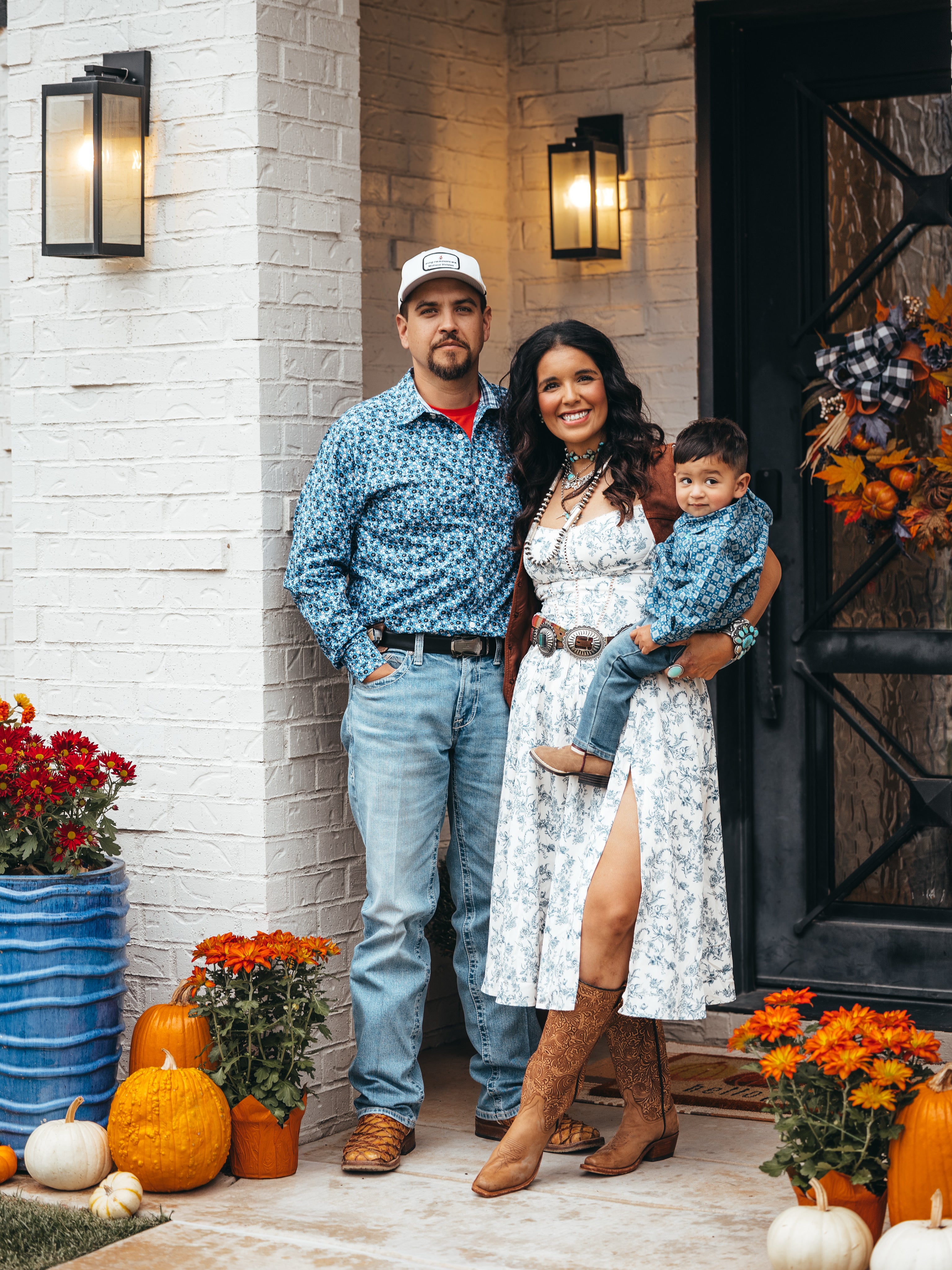 ABOUT – Cecilia's Turquoise Tavern