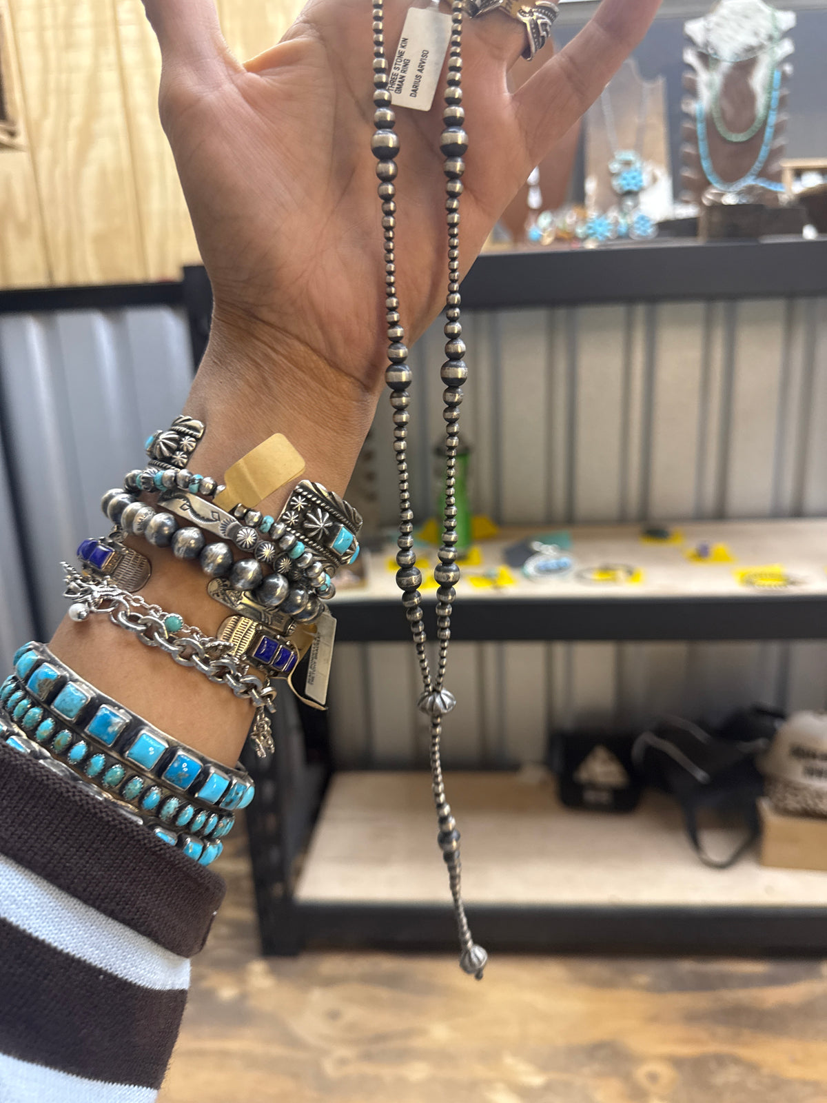 Lv oxo Machine made lariat