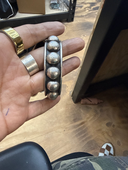LV OXO Mx Silver Cuff