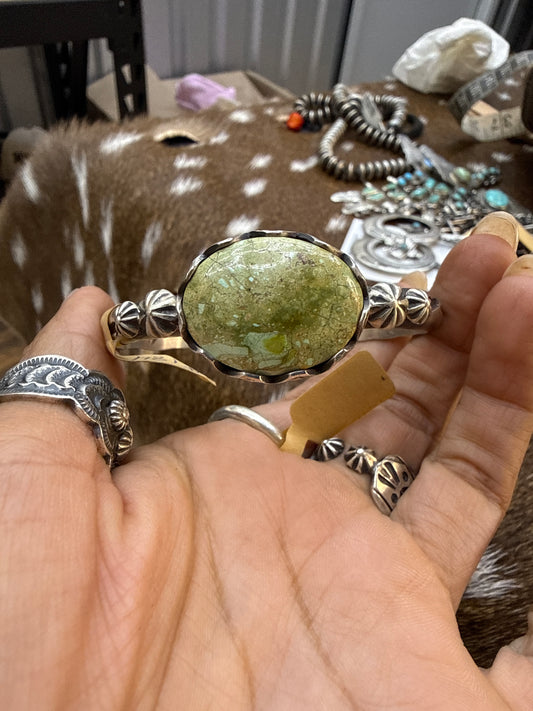 LV oxo egg cuff c Johnson