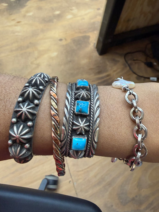 V. Tahe tri wire bangle